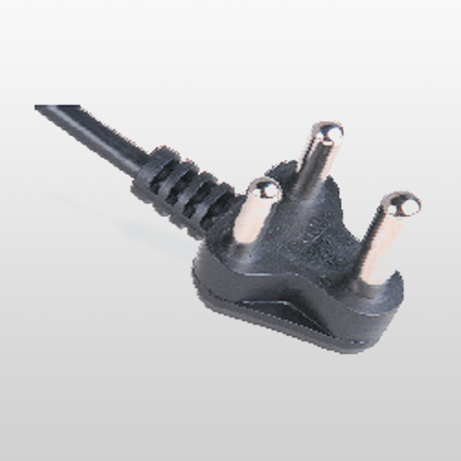 LA151A South Africa Non-rewirable 2P+T Plug
