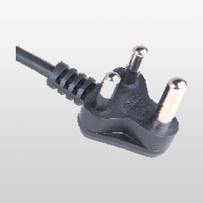 LA151B South Africa Non-rewirable 2P+T Plug with insulation Pin